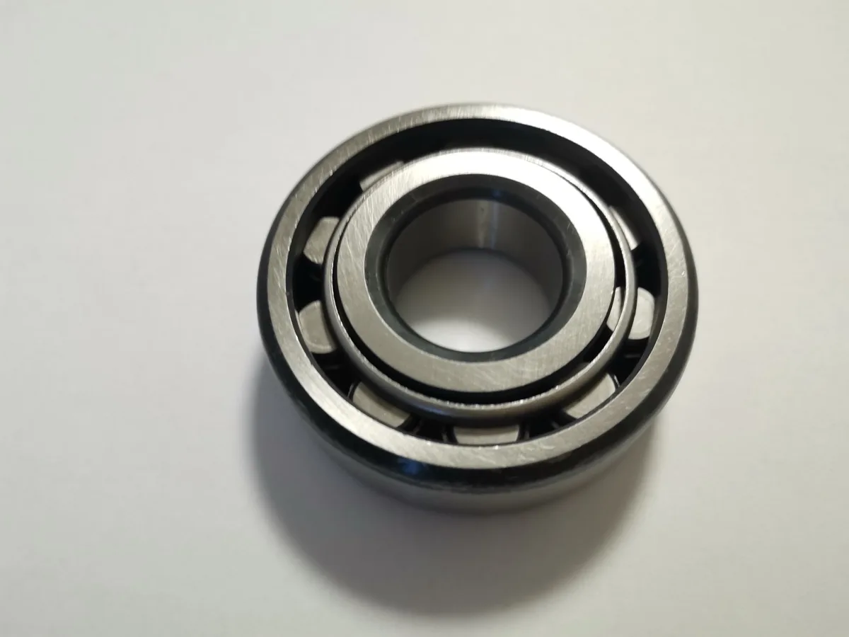 NU207 cylindrical roller bearing